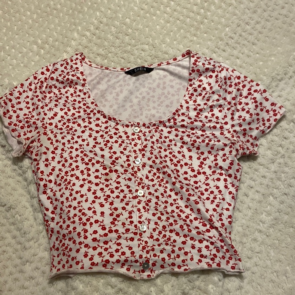 flower button up top